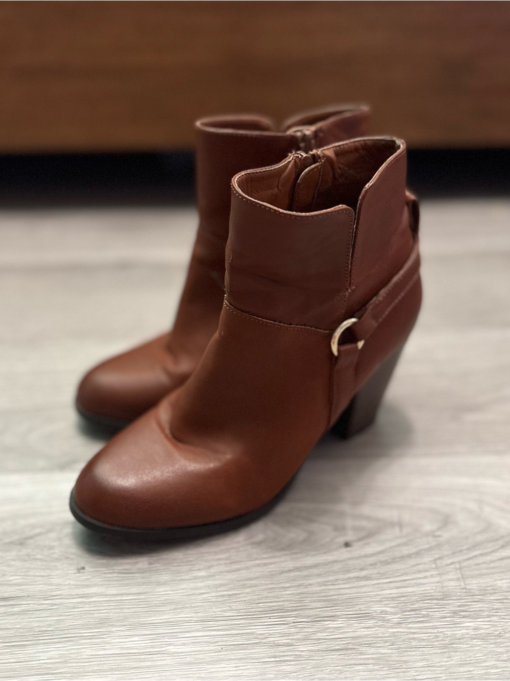 Women’s Brown Leather Ankle Boots with Block Heel Catos Size 8
